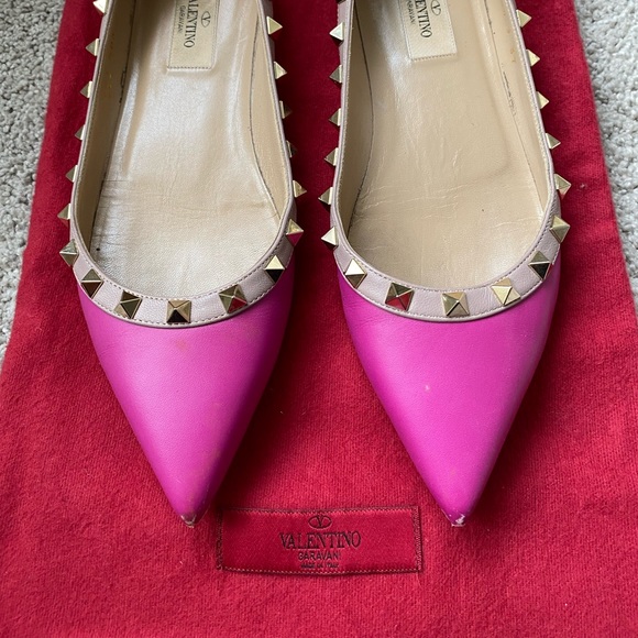 Hot pink Valentino Rockstud Flats. Size 37 - Picture 2 of 5